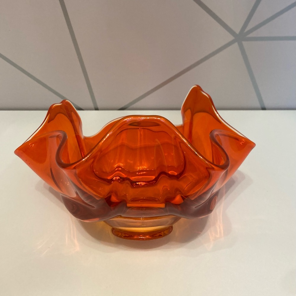 Viking Art Glass Epic Drape Bowl in Persimmon #6806.